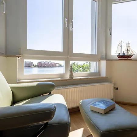Gemuetliche Ferienwohnung Mit Meerblick Direkt Am Hafen Wilhelmshaven Extérieur photo