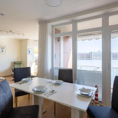 Gemuetliche Ferienwohnung Mit Meerblick Direkt Am Hafen Wilhelmshaven Extérieur photo