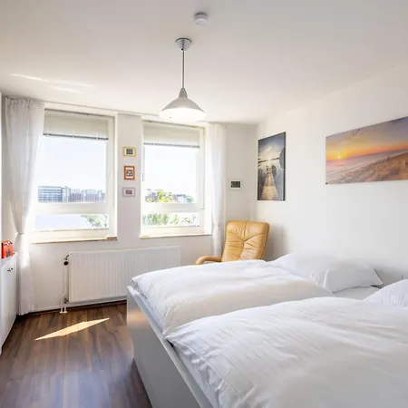 Gemuetliche Ferienwohnung Mit Meerblick Direkt Am Hafen Wilhelmshaven Extérieur photo
